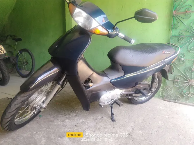 Vende se Honda biz 100 no ponto trasn.
