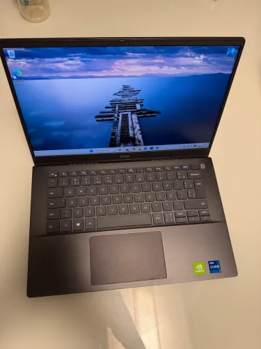 Notebook DELL i7-11th, 16gb, SSD 256, Nvidia 2gb, 14 FullHd 