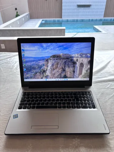 Notebook Lenovo i5 8Gb SSD - 920MX