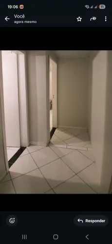 Alugo quarto para menina no bairro Efapi 
