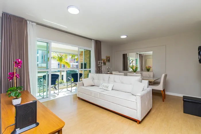 Apartamento com 89.9 m², à venda no bairro Campo Comprido.