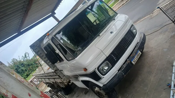 Vendo 608 ano 83