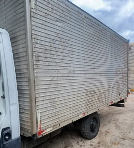 Baú para caminhão 3/4 medidas 4.5 por 3.30