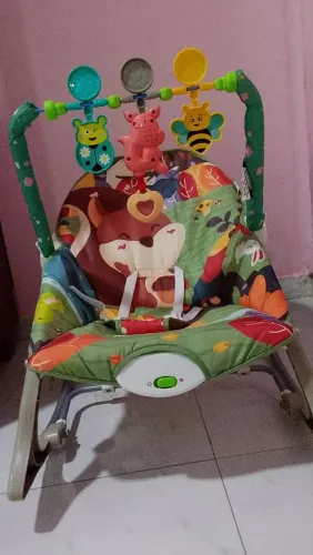 Cadeirinha de descanso bebê 