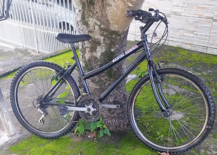 Bicicleta aro 24 com marchas 