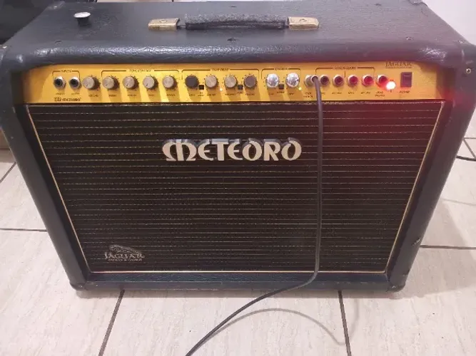 Meteoro Jaguar Stereo Chorus 200W