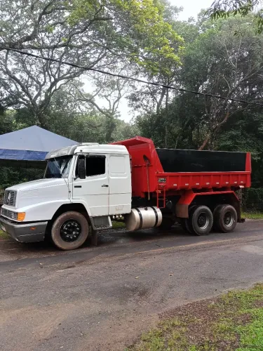 Truck caçamba 