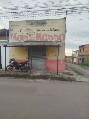 ALUGA-SE PONTO COMERCIAL DE ESQUINA