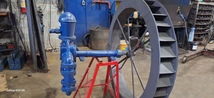 Conjunto bomba a  roda d'agua 