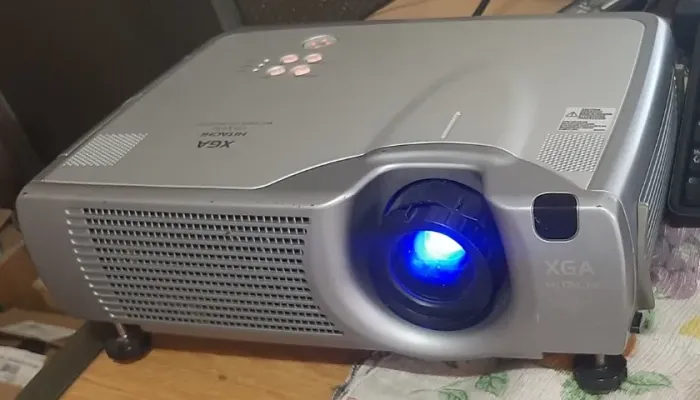 Projetor Hitachi Lcd Cp-X430 Usado