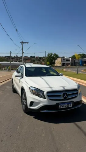 Mercedes-Benz GLA 200 Adv. 1.6/1.6 TB 16V Flex Aut. 2015
