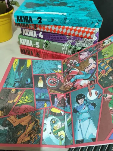 Mangá AKIRA completo