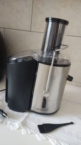 Centrífugadora de frutas 220w