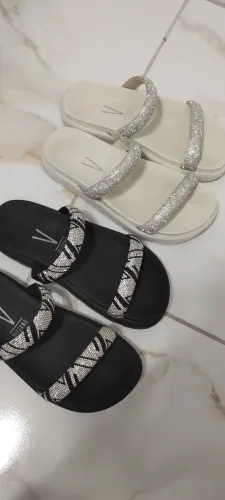 Sandálias strass da Vizzano seminovos 