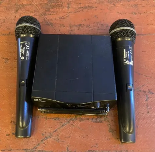 Microfone AKG sem fio duplo (original) 