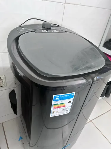 Máquina de lavar roupa (tanquinho)
