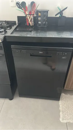 Máquina de lavar louça Midea 14 serviços preta