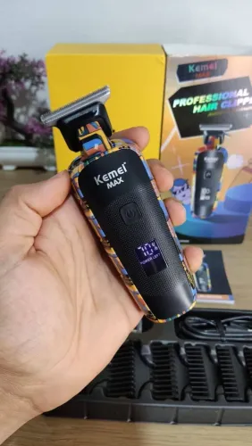 Maquininha de Cabelo Kemei Max 5090