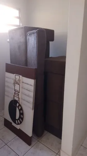 Quadro e sofá