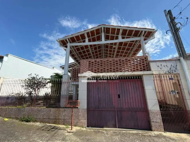 Casa com 2 dormitórios à venda, 240 m² por R$ 680.000 - Jardim Sabiá - Cotia/SP