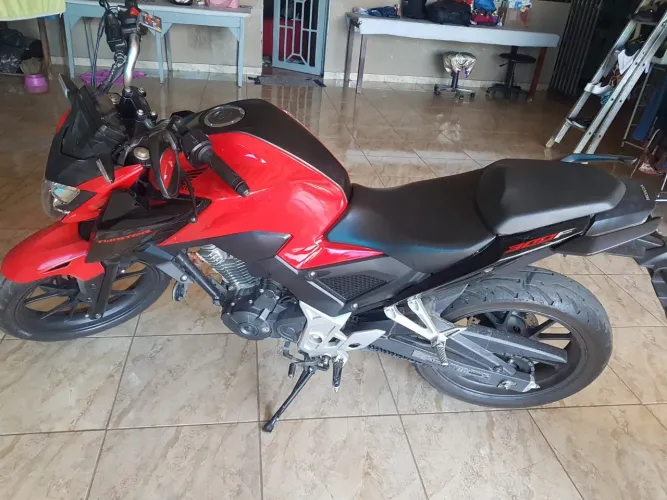 Honda CB 300 ABS URGENTE!!