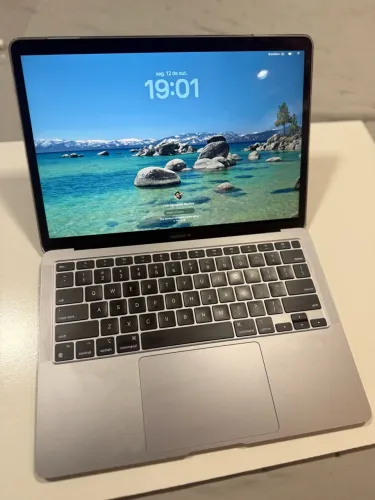 MacBook Air M1 2020