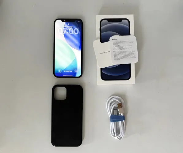 Iphone 12 (Bateria 87%)