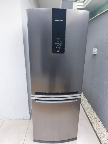Vendo geladeira com defeito
