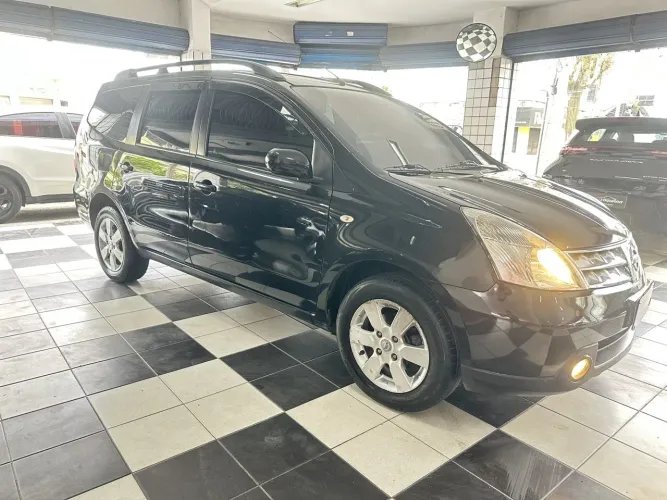 Nissan Grand Livina 1.8 S 16V 2011/2012 2011