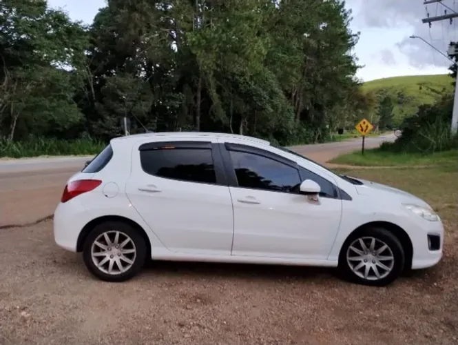 Peugeot 308 Allure 1.6 Flex 16V 5P Mec. 2013