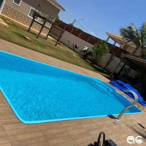 PISCINA COM CASCATA E LED - AQUECIDA - 9,15 MTS COM 1,40 FUNDO