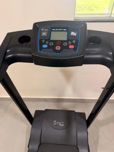 Esteira Elétrica Dream RunFit 2.1 - Estado de Nova