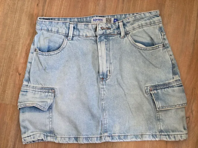 Minissaia Jeans Cargo C&A - Tamanho 38