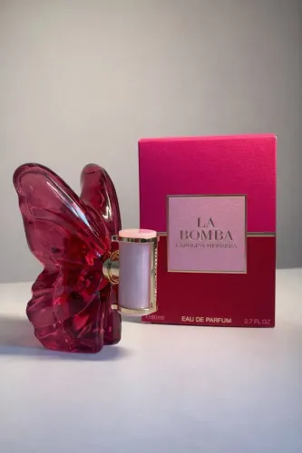 PERFUME LÁ BOMBA CAROLINE HERRERA