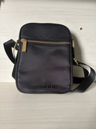 Bolsa Transversal Rabanne Original Preta com Detalhes Dourados