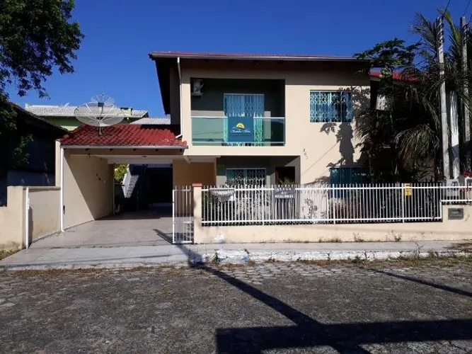 Exelente sobrado a Venda na Praia de Enseada - SC Valor 1.250,000,00
