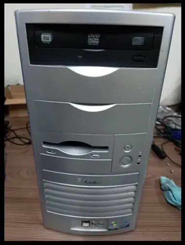 1 CPU COMPUTADOR USADA FUNCIONANDO 