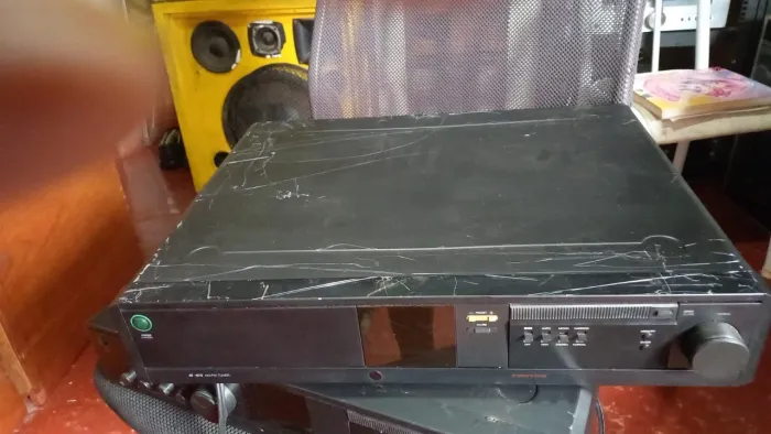 Tuner Proton Radio AT-670 Stereo FM.