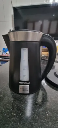 Chaleira Elétrica 1,7 Litros Acquahot Premium CE01 Mondial Preta e Inox