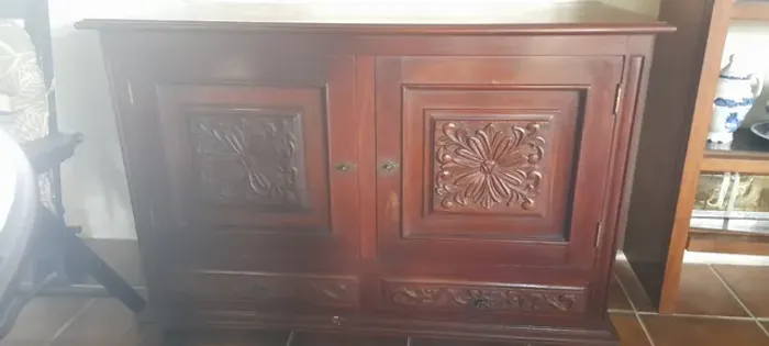 Vendo móvel rústico em perfeito estado.