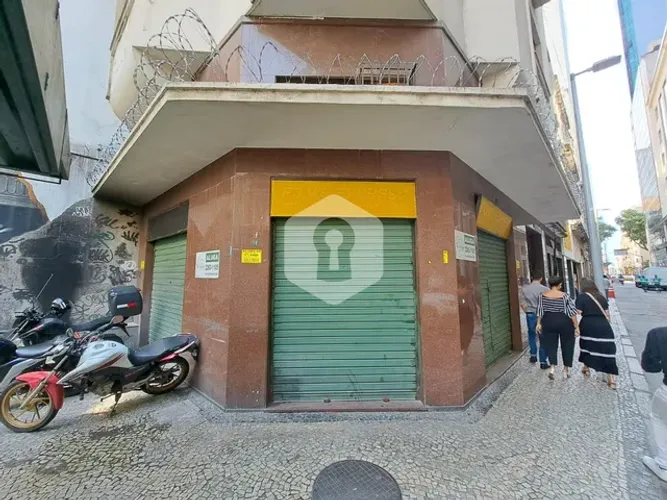 Excelente ponto comercial no coração do Rio! Ampla Loja com mezanino! 100m²!