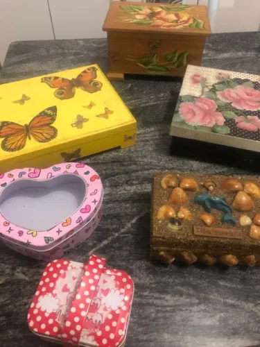 Porta joias de 8 a 20 reais