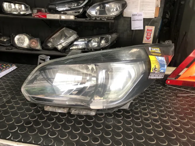 Farol lado esquerdo Chevrolet Spin Cromomix 2012 a 2017