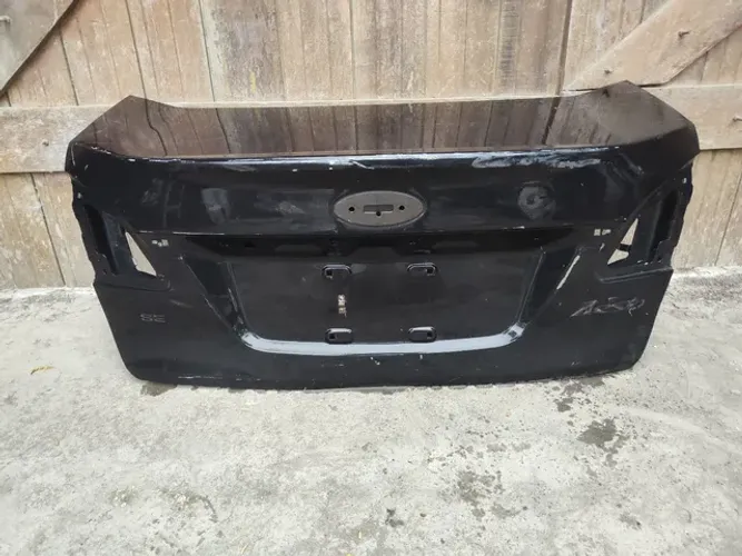 Tampa traseira Porta mala New Fiesta Sedan mexicano original Ford