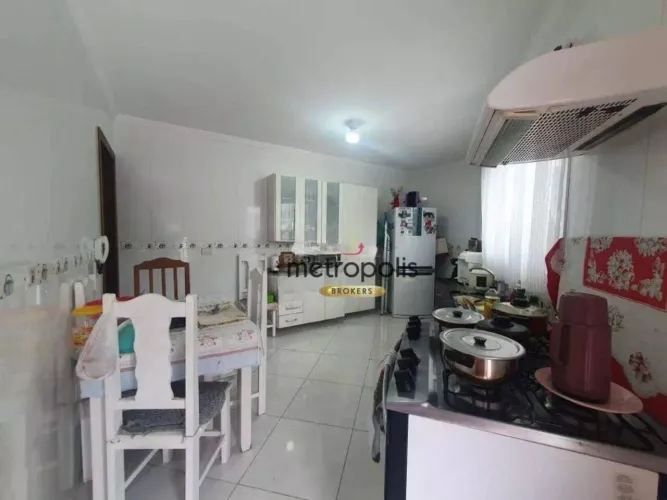 Sobrado com 3 dormitórios à venda, 175 m² por R$ 711.000,00 - Vila Guiomar - Santo André/S