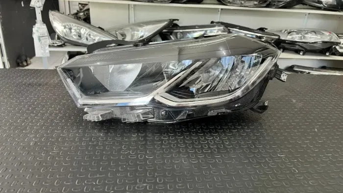 Farol Vw Polo/Virtus 2023 2024 Original 
