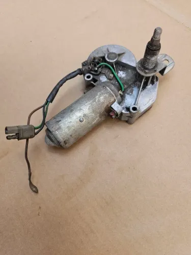 Escort xr3 L GL ghia 84 a 86 motor limpador traseiro original