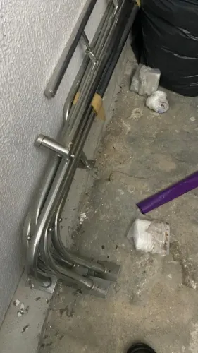 Araras para Loja de roupa