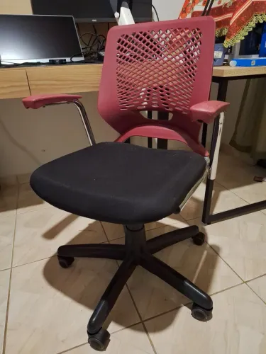 Cadeira de escritório plaxmetao beez i9 