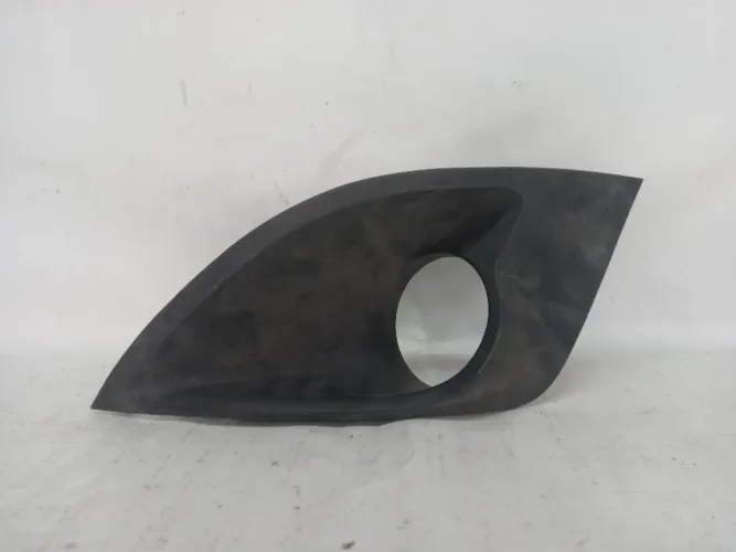 Moldura farol de milha Le Ford Fiesta 11/13 C/detalhe